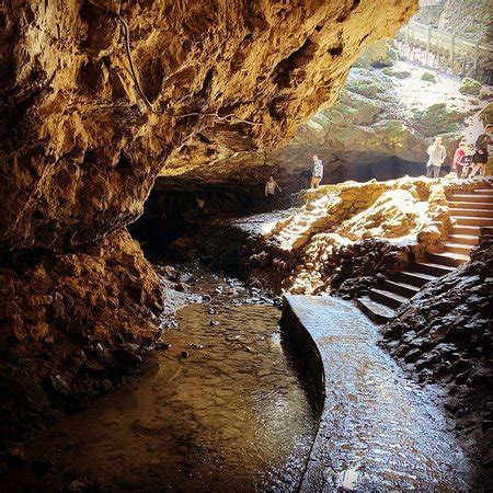 Maquoketa Caves Loop, Iowa